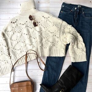 Zara crop button detail sweater